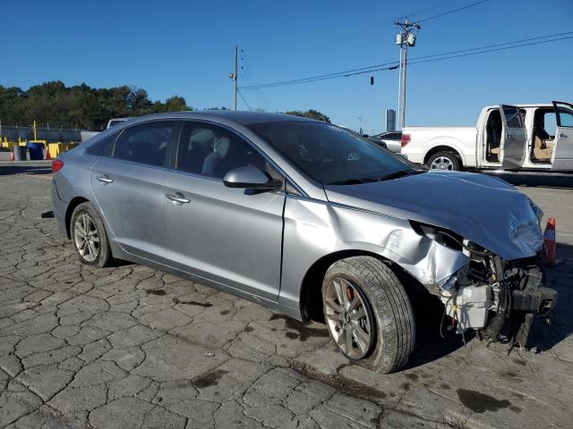 Photo 4 from auction – 2017 HYUNDAI SONATA SE with VIN 5NPE24AF3HH440187