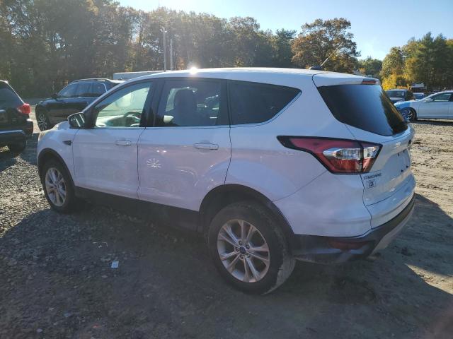 Photo 2 from auction – 2017 FORD ESCAPE SE with VIN 1FMCU9GD1HUE11325