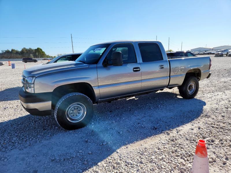 CHEVROLET SILVERADO 2004 with VIN 1GCHK23124F125369 - Photo from auction