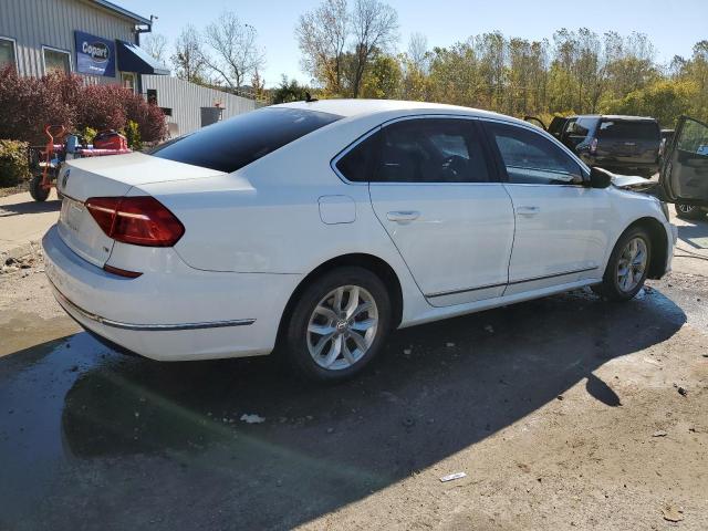 Photo 3 from auction – 2016 VOLKSWAGEN PASSAT S with VIN 1VWAS7A30GC065744