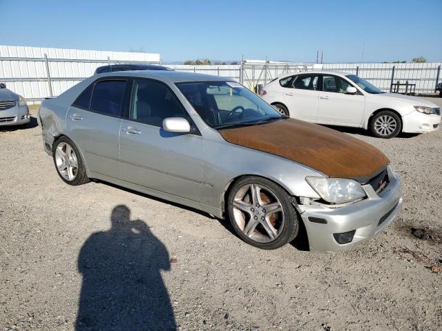 Photo 4 from auction – 2003 LEXUS IS 300 with VIN JTHBD192030069927