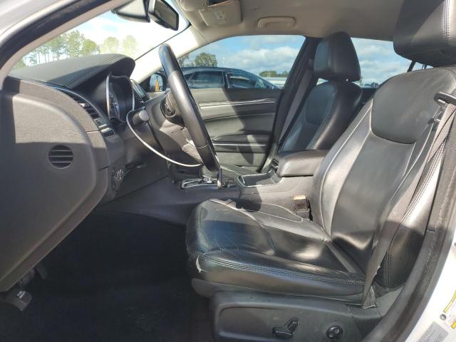 Photo 7 from auction – 2017 CHRYSLER 300 LIMITE with VIN 2C3CCARGXHH610364