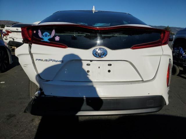 Photo 6 from auction – 2018 TOYOTA PRIUS PRIM with VIN JTDKARFP1J3097062