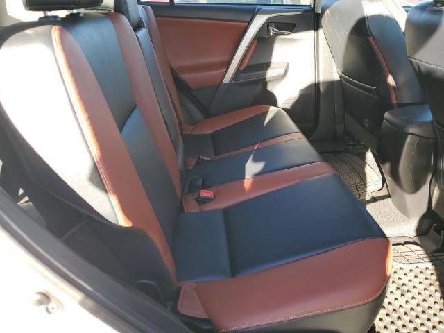 Photo 11 from auction – 2015 TOYOTA RAV4 with VIN 2T3YFREV7FW210898