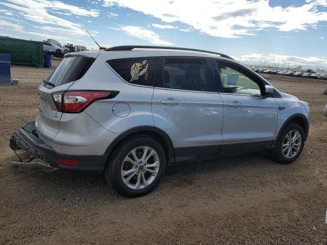 Photo 3 from auction – 2017 FORD ESCAPE SE with VIN 1FMCU9GD4HUF06025