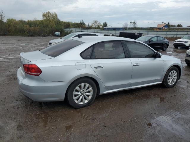 Photo 3 from auction – 2014 VOLKSWAGEN PASSAT S with VIN 1VWAT7A34EC102241