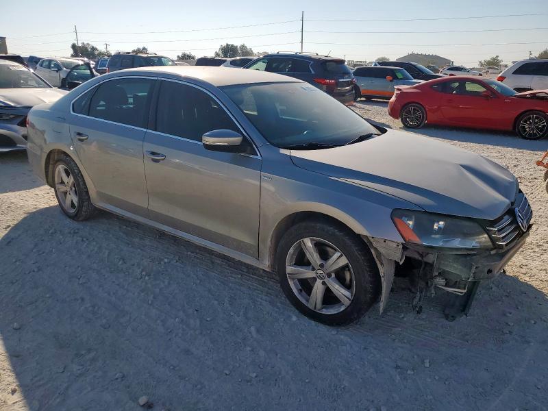 Photo 4 from auction – 2014 VOLKSWAGEN PASSAT S with VIN 1VWAS7A32EC041927