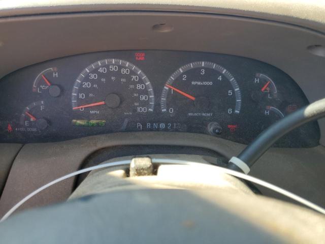 Photo 9 from auction – 2002 FORD F150 with VIN 1FTRX17W52KE00985