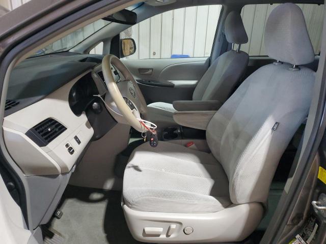 Photo 7 from auction – 2011 TOYOTA SIENNA LE with VIN 5TDJK3DC6BS020029