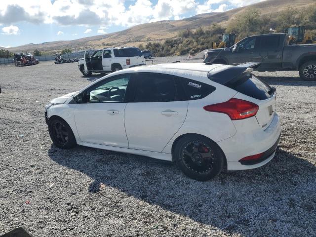 صورة رقم 2 من المزاد - 2017 FORD FOCUS ST مع VIN 1FADP3L92HL329131
