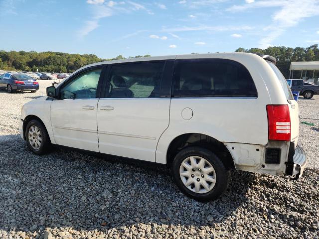 Photo 2 from auction – 2010 CHRYSLER TOWN & COU with VIN 2A4RR4DE3AR151801