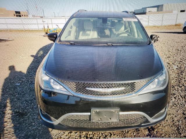 Photo 5 from auction – 2017 CHRYSLER PACIFICA T with VIN 2C4RC1BG4HR788104