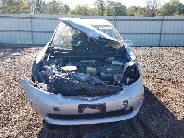 Photo 5 from auction – 2013 TOYOTA PRIUS V with VIN JTDZN3EUXD3189928