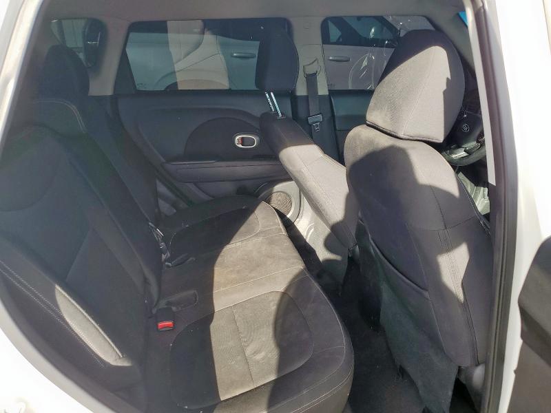 Photo 11 from auction – 2014 KIA SOUL with VIN KNDJN2A25E7004853