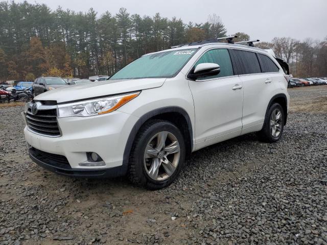 TOYOTA HIGHLANDER 2015 with VIN 5TDDKRFH8FS191802 - Photo from auction