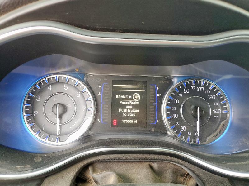 Photo 9 from auction – 2015 CHRYSLER 200 LIMITE with VIN 1C3CCCAB1FN660389
