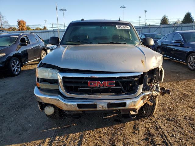 Photo 5 from auction – 2005 GMC NEW SIERRA with VIN 2GTEK13T651231590