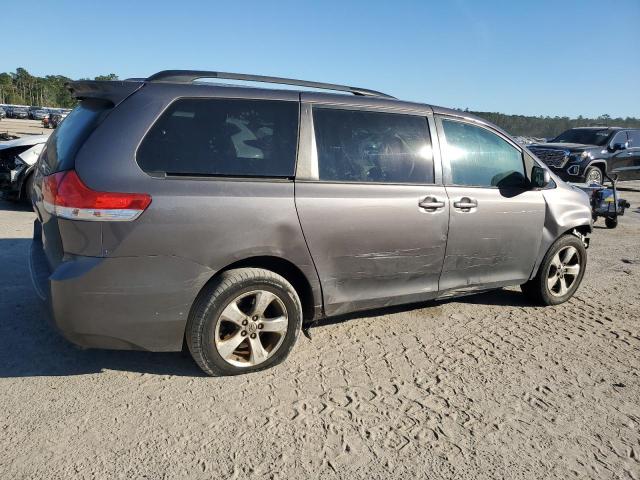Photo 3 from auction – 2013 TOYOTA SIENNA LE with VIN 5TDKK3DC0DS384194