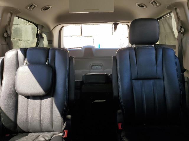 Photo 10 from auction – 2016 CHRYSLER TOWN & COU with VIN 2C4RC1BG6GR303010