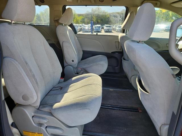 Photo 10 from auction – 2014 TOYOTA SIENNA LE with VIN 5TDJK3DC4ES073509