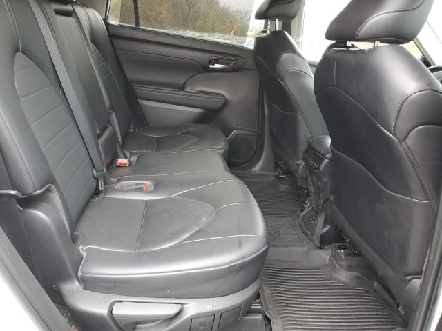 Photo 11 from auction – 2023 TOYOTA HIGHLANDER with VIN 5TDKDRBH3PS032730