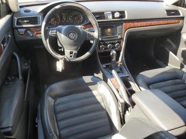 Photo 8 from auction – 2012 VOLKSWAGEN PASSAT SEL with VIN 1VWCM7A36CC011975