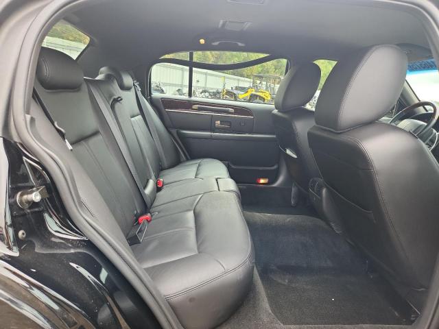 Photo 10 from auction – 2011 LINCOLN TOWN CAR S with VIN 2LNBL8FV3BX762627