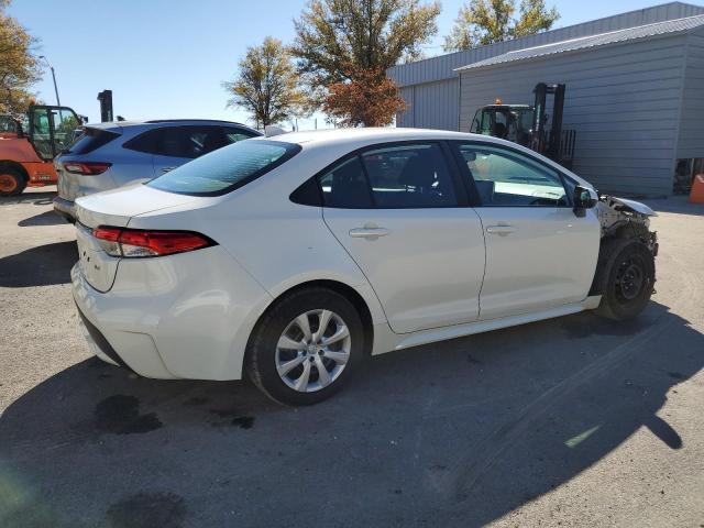 Photo 3 from auction – 2021 TOYOTA COROLLA LE with VIN 5YFEPMAE7MP249913