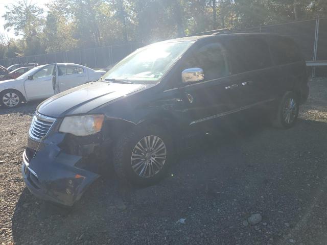 CHRYSLER TOWN & COU 2013 with VIN 2C4RC1CG5DR797175 - Photo from auction