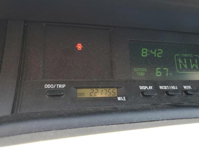 Photo 9 from auction – 2002 TOYOTA AVALON XL with VIN 4T1BF28B52U221903