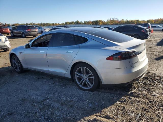 Photo 2 from auction – 2013 TESLA MODEL S with VIN 5YJSA1CG8DFP09688