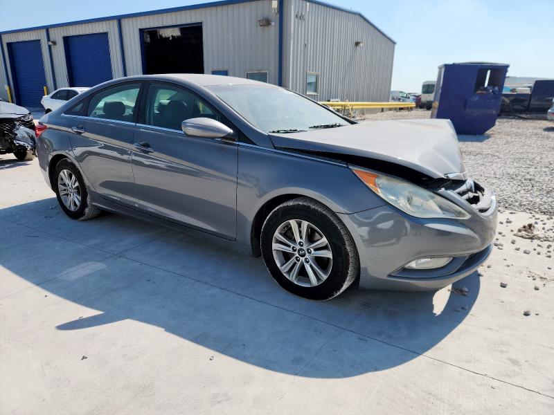 Photo 4 from auction – 2013 HYUNDAI SONATA GLS with VIN 5NPEB4AC8DH525025