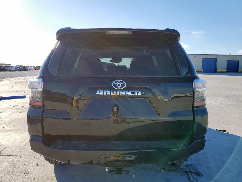 Photo 6 from auction – 2020 TOYOTA 4RUNNER SR with VIN JTEZU5JRXL5223798