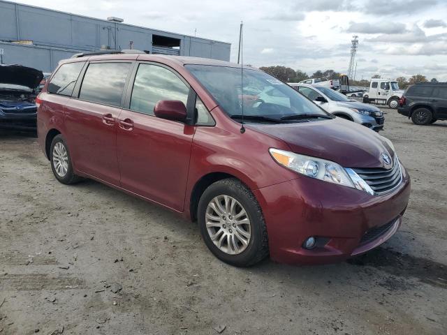 Photo 4 from auction – 2012 TOYOTA SIENNA XLE with VIN 5TDYK3DC6CS277322