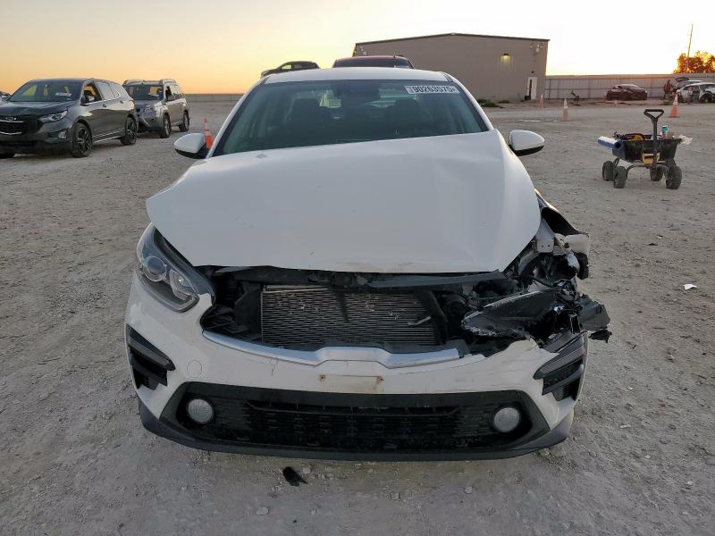 Photo 5 from auction – 2019 KIA FORTE FE with VIN 3KPF24AD6KE045404