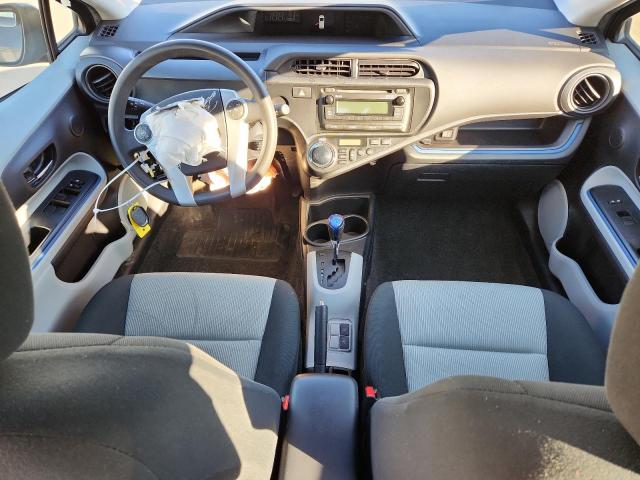 Photo 8 from auction – 2013 TOYOTA PRIUS C with VIN JTDKDTB35D1556567