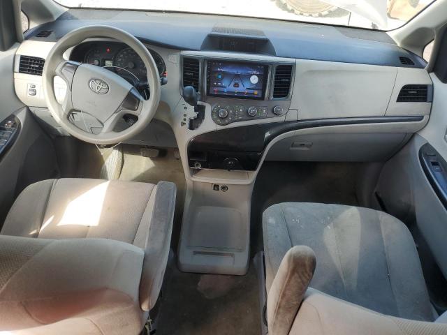 Photo 8 from auction – 2011 TOYOTA SIENNA with VIN 5TDZK3DC5BS139824
