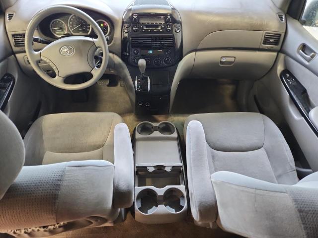 Photo 8 from auction – 2005 TOYOTA SIENNA CE with VIN 5TDZA23C55S349438