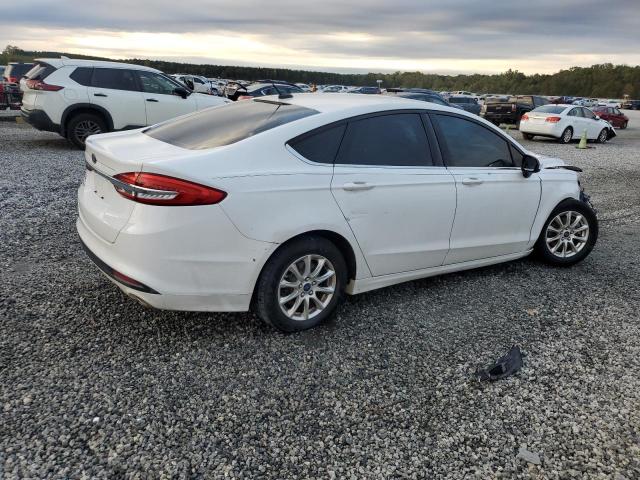 Photo 3 from auction – 2017 FORD FUSION with VIN 3FA6P0G77HR161455