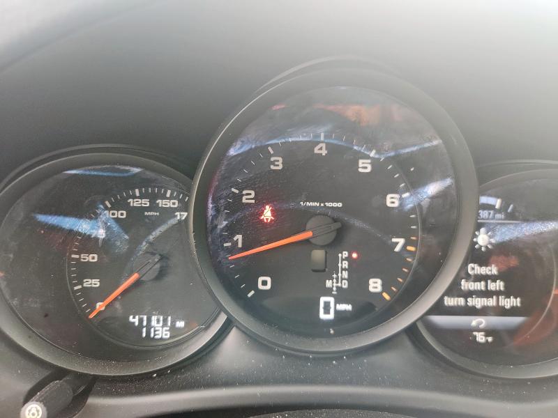 Photo 9 from auction – 2018 PORSCHE MACAN with VIN WP1AA2A59JLB01477