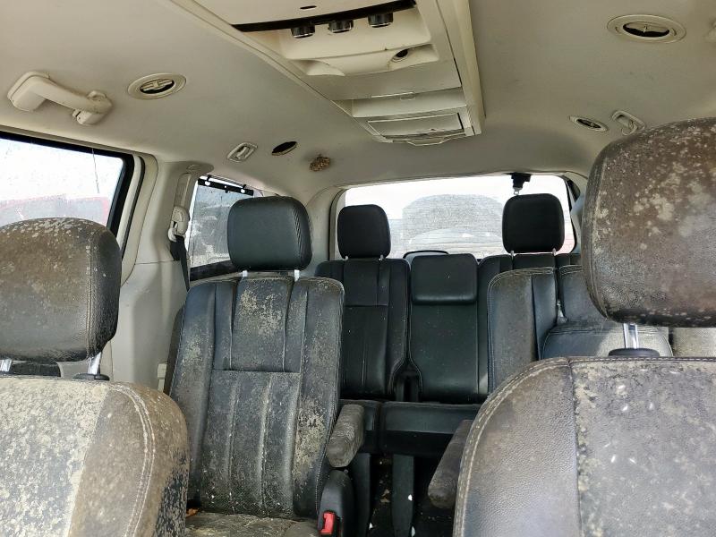 Photo 10 from auction – 2013 CHRYSLER TOWN & COU with VIN 2C4RC1CGXDR606950