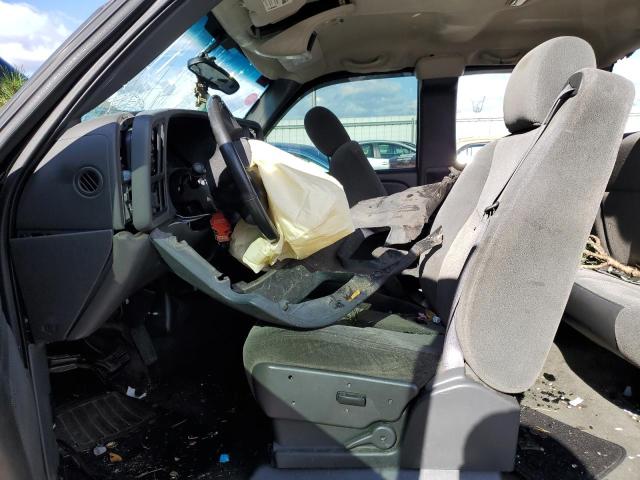 Photo 7 from auction – 2004 CHEVROLET SILVERADO with VIN 2GCEK19T641156492
