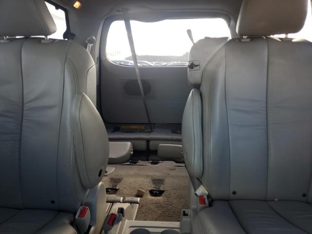 Photo 10 from auction – 2011 TOYOTA SIENNA XLE with VIN 5TDYK3DC3BS005700
