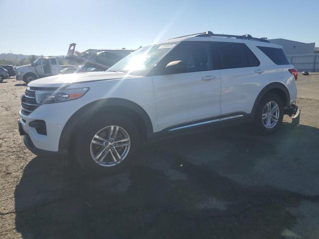 FORD EXPLORER X 2021 with VIN 1FMSK8DH2MGA52577 - Photo from auction