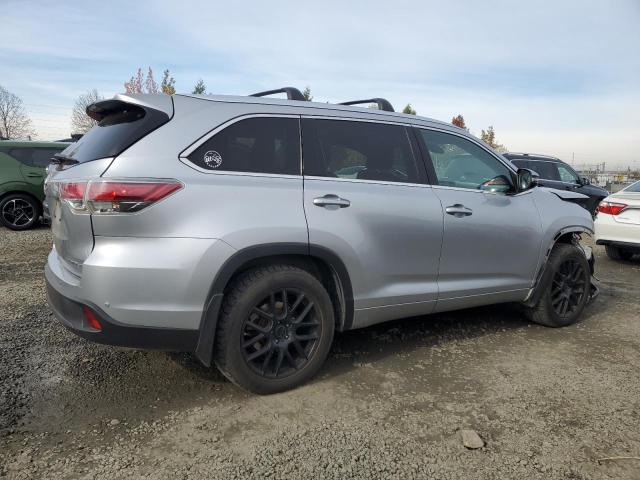 Photo 3 from auction – 2015 TOYOTA HIGHLANDER with VIN 5TDDKRFH3FS115811