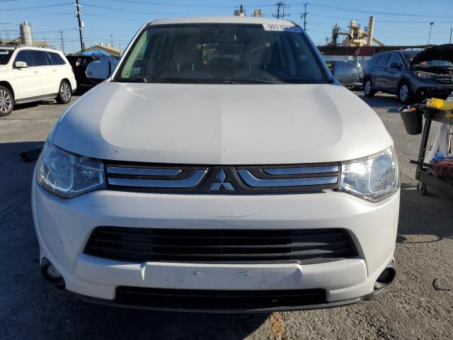 Photo 5 from auction – 2014 MITSUBISHI OUTLANDER with VIN JA4AZ3A30EZ018158