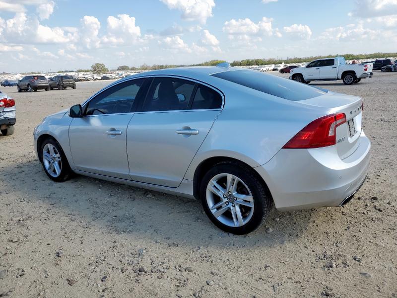 Photo 2 from auction – 2015 VOLVO S60 PREMIE with VIN YV140MFK8F1344612