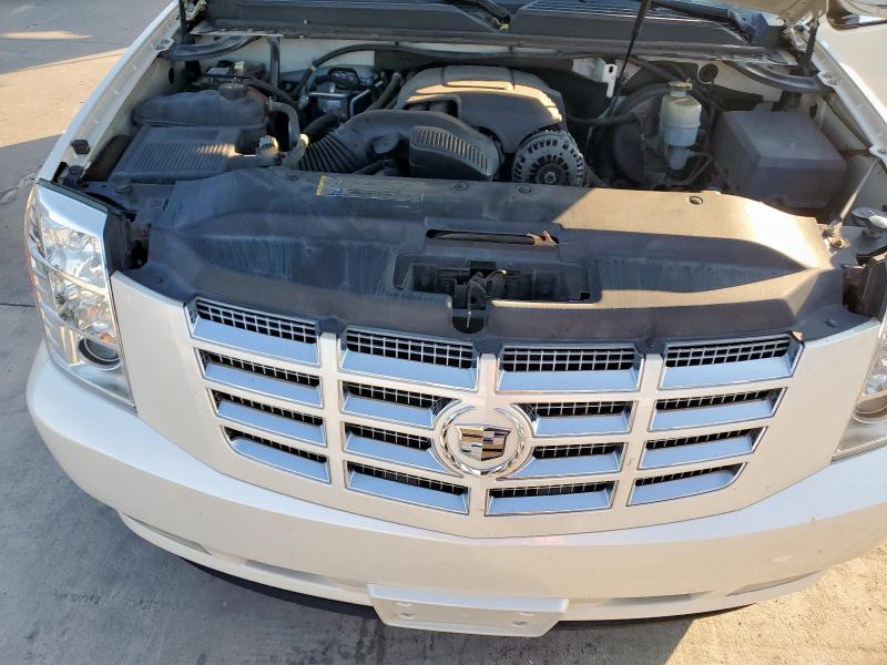 Photo 12 from auction – 2011 CADILLAC ESCALADE L with VIN 1GYS4BEF5BR148756