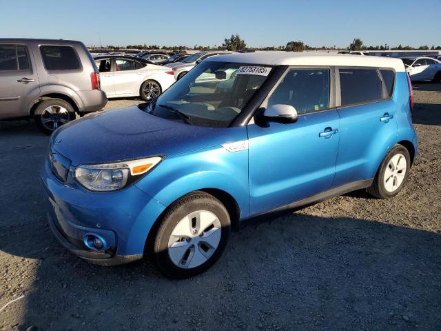 Photo 1 from auction – 2015 KIA SOUL EV with VIN KNDJX3AE3F7000831