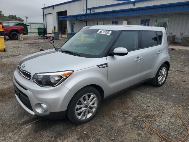 KIA SOUL + 2017 with VIN KNDJP3A56H7446538 - Photo from auction